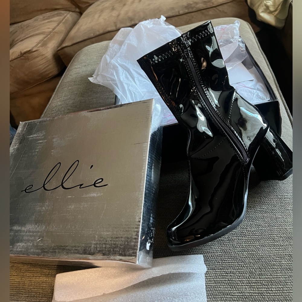 NIB Dolls Kill x ELLIE SHOES Black Patent Short Gogo Boots Heels Size US 7 Women